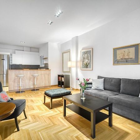 Delightful Stylish Two Bedroom Condo In Hip Area Of Central Athene Buitenkant foto