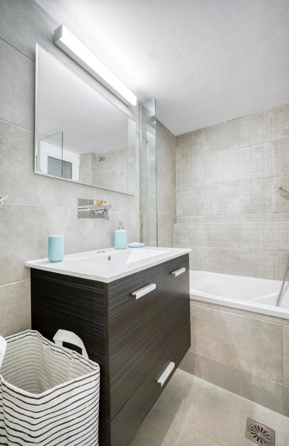 Delightful Stylish Two Bedroom Condo In Hip Area Of Central Athene Buitenkant foto
