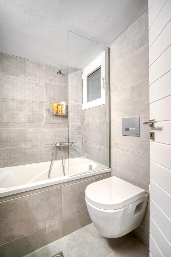 Delightful Stylish Two Bedroom Condo In Hip Area Of Central Athene Buitenkant foto