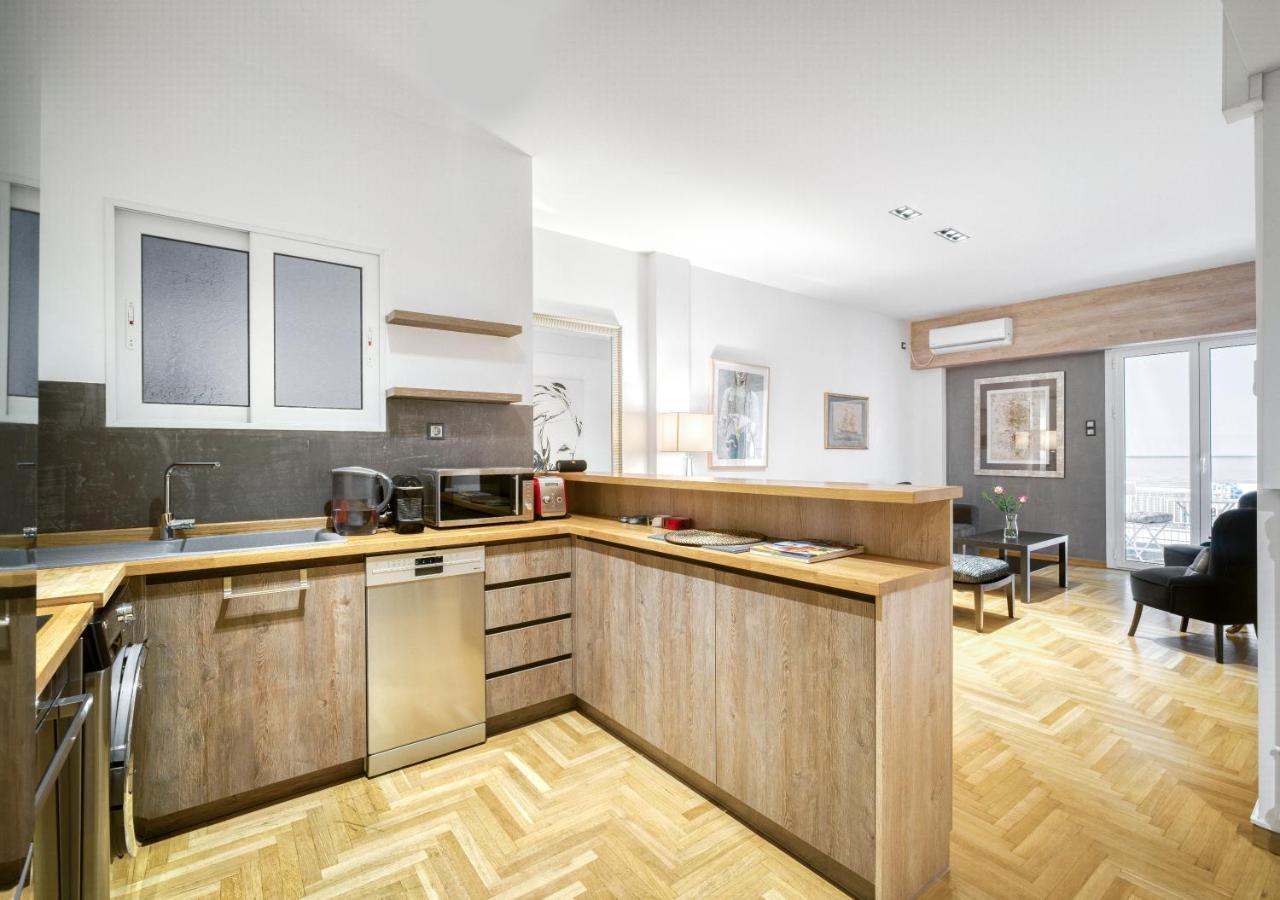 Delightful Stylish Two Bedroom Condo In Hip Area Of Central Athene Buitenkant foto